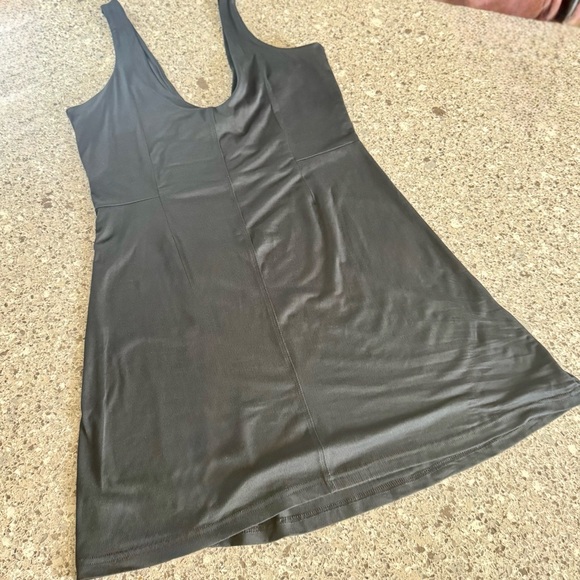 Varley l Dresses l Varley Morgan l Sleeveless Mini Tennis Dress l Size: M - Picture 2 of 16